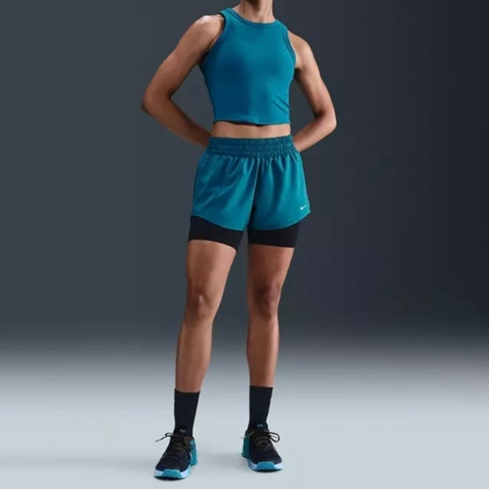 Nike Women's One Dri-FIT Mid-Rise 3" Brief-Lined Shorts XL